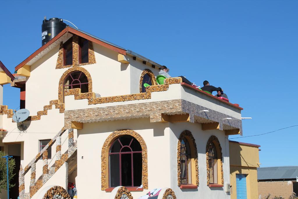 Hostal Jallalla Comunidad Yumani Exterior foto