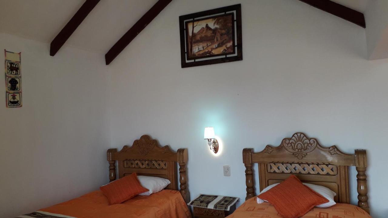 Hostal Jallalla Comunidad Yumani Exterior foto