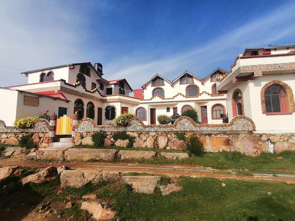Hostal Jallalla Comunidad Yumani Exterior foto